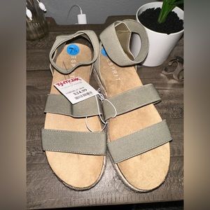 Esprit espadrille sandal with thick platform